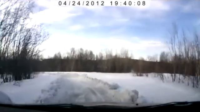 Типа почистили. Снежные валуны на дороге.mpg смотреть онлайн
