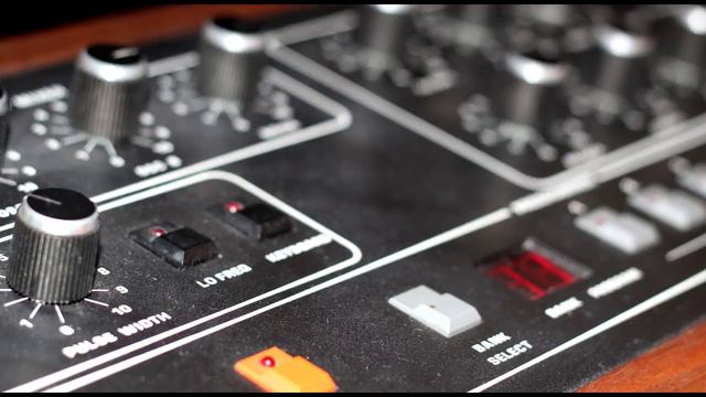 Patrick Cowley early Hi-NRG style with Prophet-5- test 1 смотреть онлайн