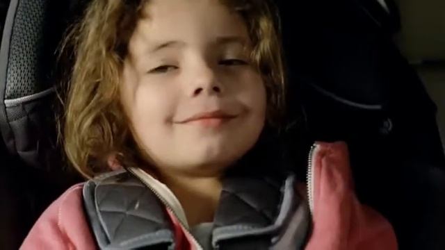 Infiniti JX - Doghouse смотреть онлайн