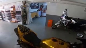 Diablo R1. Последний раз прощается с мотоцыклом. Он знал что с ним что-то случиться