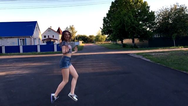 Шафл Танец | Cutting Shapes | Танцую в своем селе | #Оля Пелешок смотреть онлайн