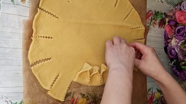 Пирог который украсит любой праздничный стол. Вкусный пирог с курагой и грецкими орехами. смотреть онлайн