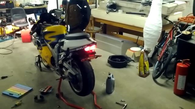Suzuki TL1000R no mufflers смотреть онлайн