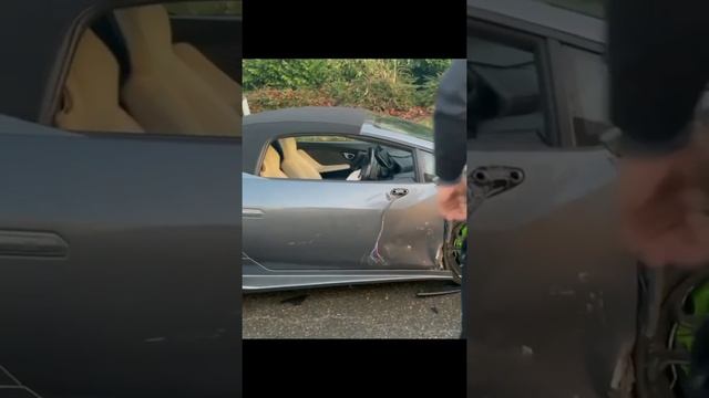 Lamborghini Crashes Into Mercedes Sprinter Van & Nissan Micra смотреть онлайн