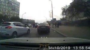 Ребенка сбила машина на пешеходном переходе в Актау