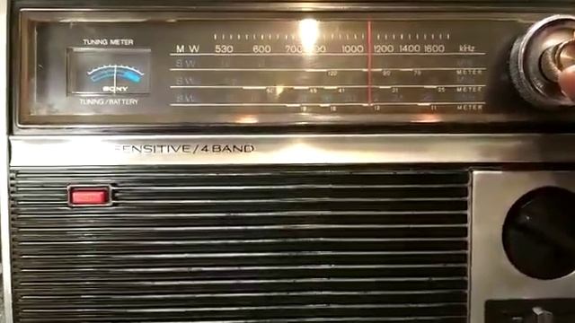 Sony TR-1001 После небольшого ремонта и замены поломанной антенны. смотреть онлайн