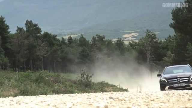 2014 Mercedes GLA 220 смотреть онлайн