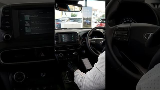 Hyundai Kona - Apple Carplay & Bluetooth Connection смотреть онлайн
