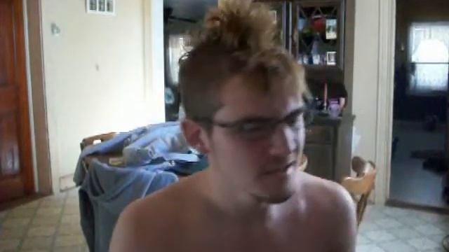 Crack A Bottle "Freestyle" смотреть онлайн