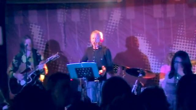 Hole Hearted (Extreme cover) - Валерий Каримов смотреть онлайн