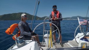 Человек за бортом под мотором — урок 24 | Школа яхтинга Sailing Time