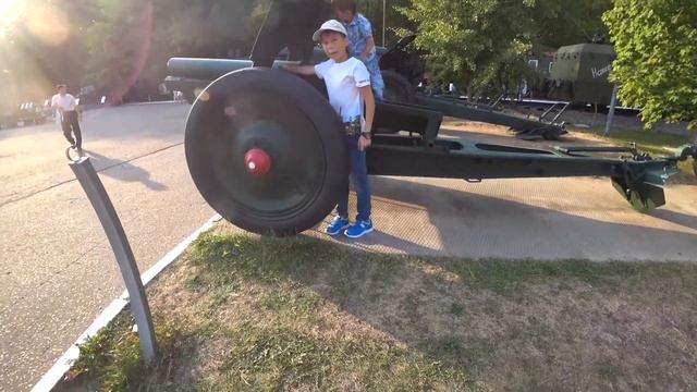 Куда пойти с детьми в выходные бесплатно. Поклонная гора смотреть онлайн