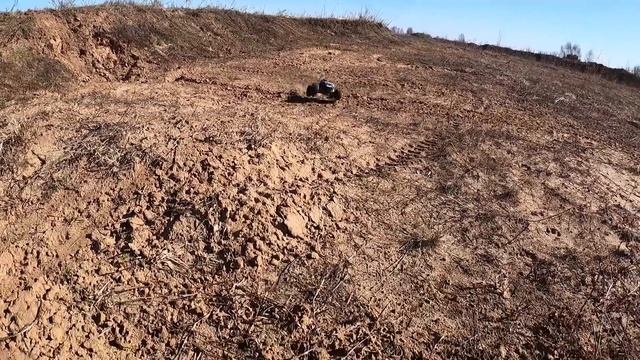 БЮДЖЕТКИ ... Монстр 4х4 с GPS на борту! Обзор внедорожника MJX HYPER GO