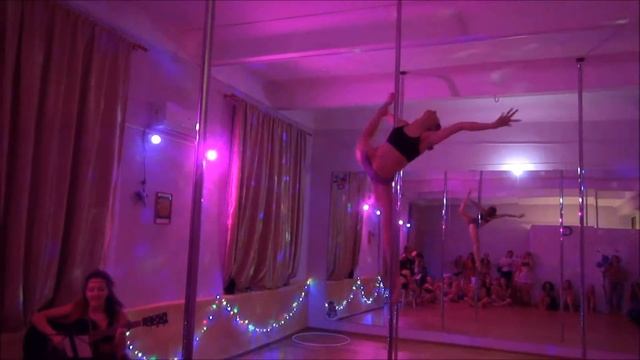 Валерия Суглобова. Новый год Pole dance studio "Fleur" смотреть онлайн