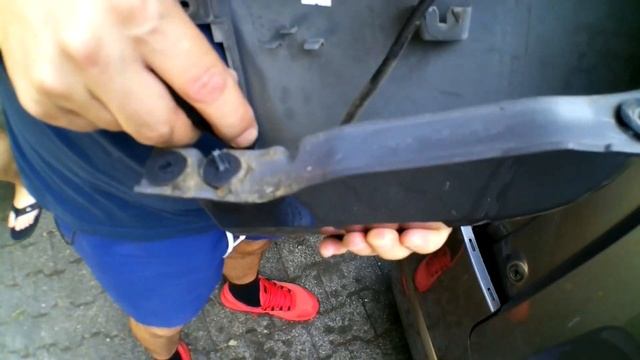 Смяна на стоп на Опел Виваро. Rücklicht von Opel Vivaro tauschen. Change tail light of Opel Vivaro. смотреть онлайн