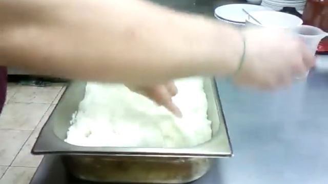 Заправляем рис для суши смотреть онлайн