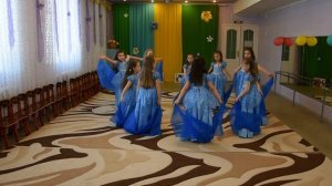 Д/с №17/1  Танец с шарфами