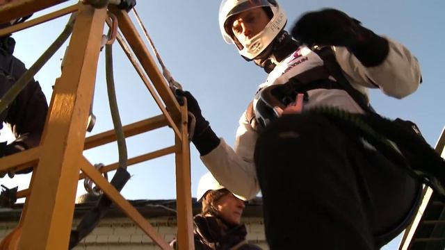 World's First Drone Base Jump: Daily Planet смотреть онлайн