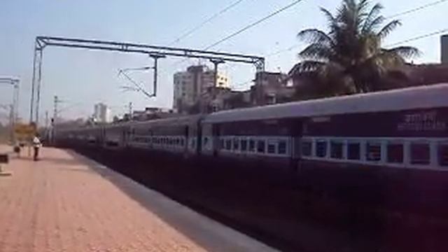 IRFCA - 59024- BL- BCT Fast Passenger at Dahisar. смотреть онлайн