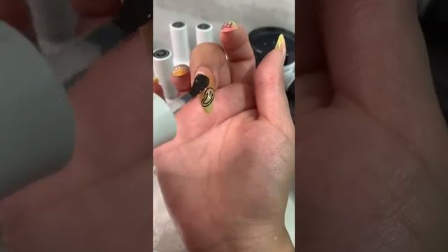 Groovy Tie Dye Gel Nails Tutorial (EASY) смотреть онлайн
