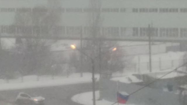 фонари загораются