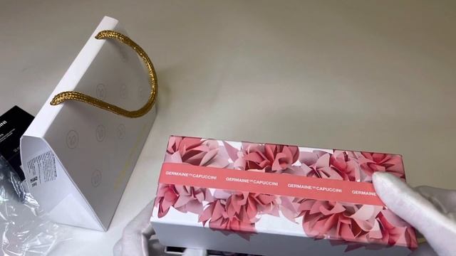 Germaine de Capuccini 2 набора для лица + Мужской крем. Упаковываем заказ 1000008657 смотреть онлайн