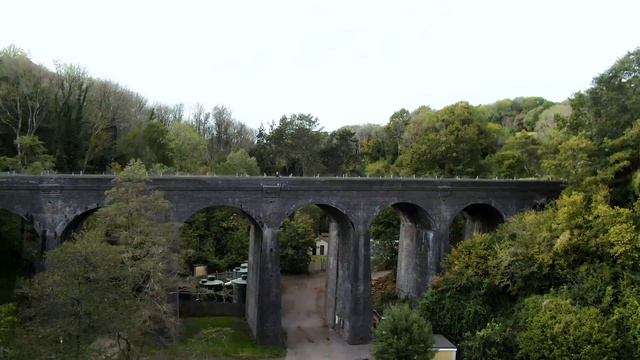 Bath on a bike - round trip on the Kennet and Avon canal, and back on the Two Tunnels greenway смотреть онлайн