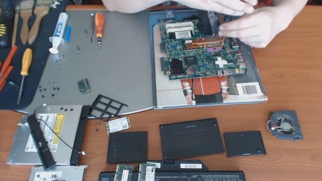 Disassembly HP 550 FS334AA смотреть онлайн