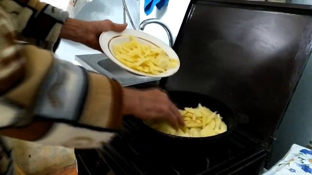 Жареный КАРТОФЕЛЬ!! Рецепт Палыги. смотреть онлайн
