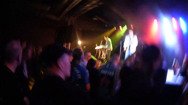 ПОНЕСЛАСЬ КОЗА ПО ИППОДРОМУ / НА СЦЕНЕ ГРУППА "Красная Плесень" смотреть онлайн