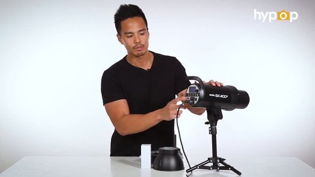 Unboxing and Overview of the Godox SK400II Studio Flash Strobe смотреть онлайн
