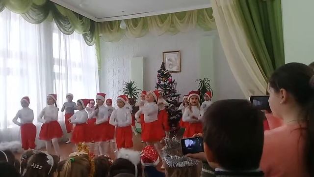 Маленькі гномики! смотреть онлайн