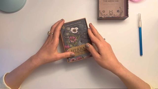 ORACLE cards unboxing.?? The Herbal Astrology Oracle by Adriana Ayales⭐️? Superb artwork???? смотреть онлайн