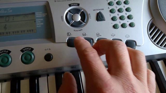 Keyboard Golden Tone Silver Star смотреть онлайн