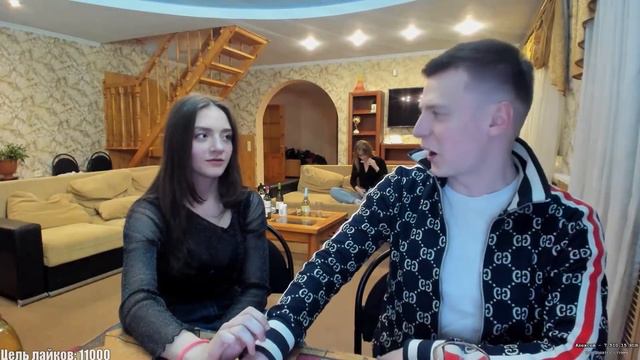 MELLSTROY и Оля вместе?/Любит ли MELLSTROY Олю/Поцелуй MELSTROY`а с Олей