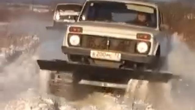 Легкий и Быстрый Вездеход Для Зимней Рыбалки и Охоты смотреть онлайн