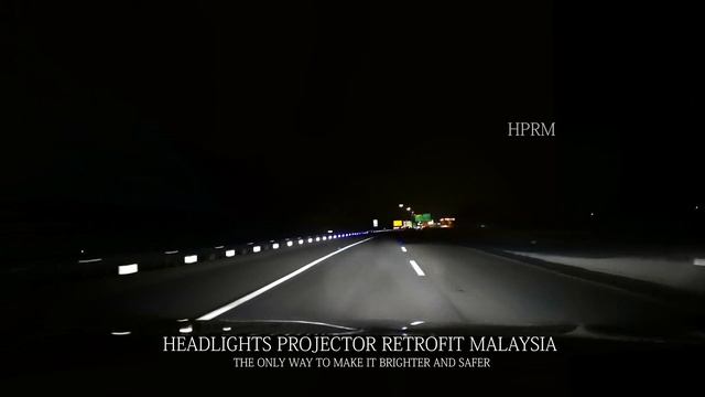 Hyundai Starex Testing The EDISON R2 BI-LED Projector Headlight System After Rain.