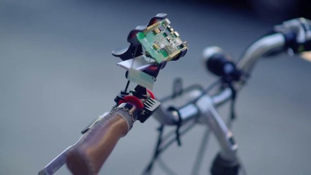 Realtime Bike Tracking App with MediaTek and PubNub смотреть онлайн
