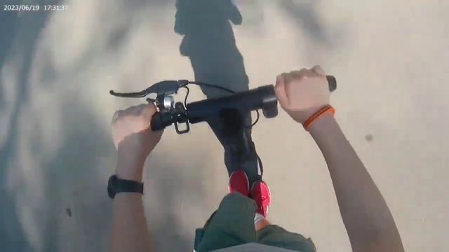 Сравнение Bmx и электросамоката! Подписывайтесь ставте лайки и будет много видосов! смотреть онлайн