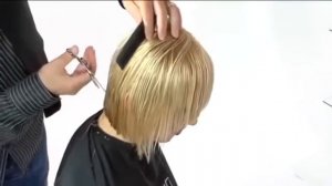 Женская стрижка каскад (лесенка, стрижка слоями) на короткие и средние волосы