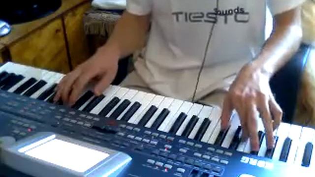 Tiesto - Break My Fall Korg PA500 смотреть онлайн