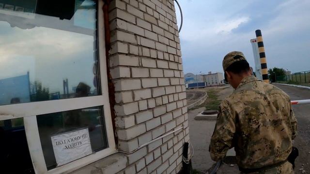 Russia to Kazakhstan Land Border Crossing [S1. Ep.33]| Austria to Afghanistan & Pakistan смотреть онлайн