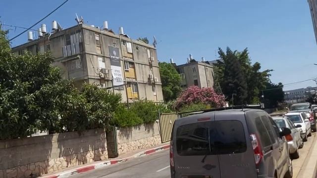 Рамат а-Шарон, район Мораша. שכונת מורשה ברמת השרון смотреть онлайн