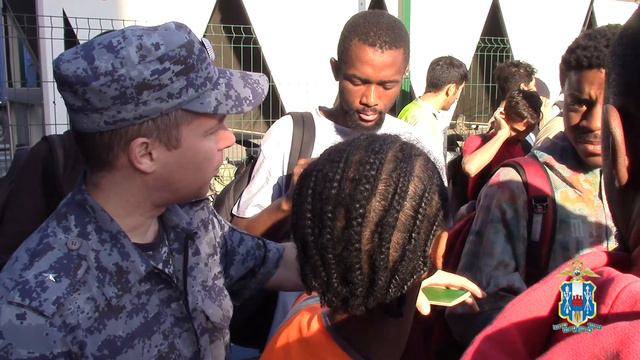 Донские полицейские провели масштабные проверки в распределительных центрах региона смотреть онлайн