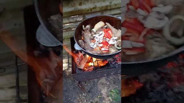 Рёбра с картошкой в казане смотреть онлайн