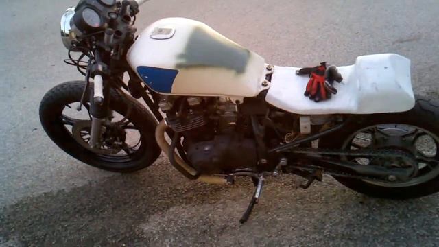 Brat/Cafe project #3 - GR650 смотреть онлайн