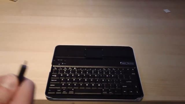 UWHS - Charging the ZAGG mate with keyboard.mp4 смотреть онлайн