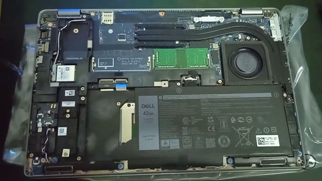 Dell Latitude 5420 - Unboxing, Disassembly and Upgrade Options смотреть онлайн