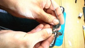 Ремонт петли ноутбука HP Pavilion g6