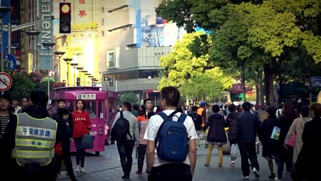 Nanjing Road Shopping District in Shanghai | 上海 南京路 смотреть онлайн